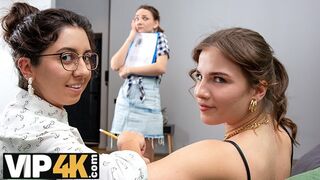 Katty. West ia o pauză lesbiană cu târfele de birou