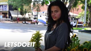 Cute maro milf selena buton adânc futut în păsărică latină