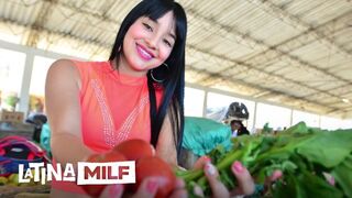 Fundul fierbinte al Sofiei Galindo e tare futut în păsărică udă