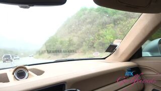 Data de plaja Nicole Luva cu adolescenta si masina fierbinte sex oral Pov
