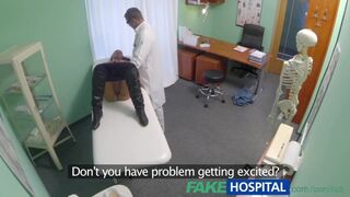 Soţie căsătorită cu probleme de infertilitate: Păsărica lui Casey Jordan e testată de doctor