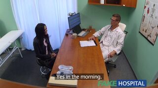 Amanda Black şi-o trage cu doctorul ei la clinică