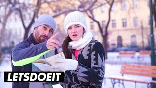 Francesca Di Caprio sex anal sălbatic cu Neeo în străinătate