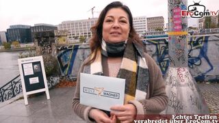 Menajera arabă cu mecanic german se futut