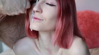 Adolescentei Shinaryen îi place să călărească penisul şi să-i ia spray-ul în faţă