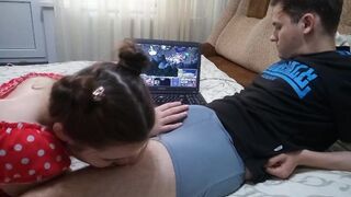 Sex oral adolescent la petrecerea Warcraft