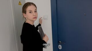 Administrator Anna este întotdeauna gata să rezolve probleme