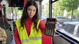 Şoferul de autobuz i-a prins pe pasagerii păcăliţi şi i-a tras-o cu gusturile lui în şoc