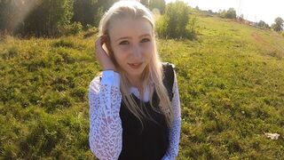Destul de blondă adolescent în gură și tot ce rahat pe drumul spre casă de la școală