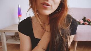 Asmr Joi - prietena ta roșcată are grijă de tine după muncă