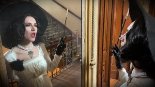 Lady Dimitrescu's Wild Aspiration and Suge - Rezident malefic Village Cosplay Halloween 2023