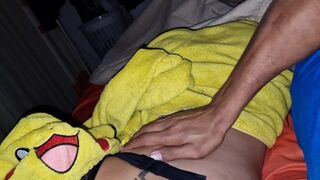 Tata o să vină în patul meu şi o să-mi împuşte păsărica