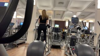 Fuck rapid în sala de sport: dracu 'public riscant cu California