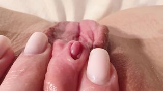 Adolescent amator păsărică aproape masturbare la orgasm
