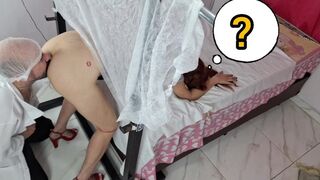 Ginecologul secret îmi verifică fundul
