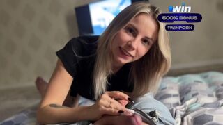 Amator fată blondă cu o sculă mare