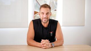 Cum să stai în pat: sfaturi de la un star porno