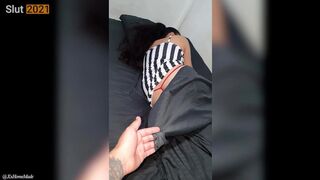 Sora mea vitregă m-a prins atingând-o şi n-ai crede ce mi-a cerut să fac!