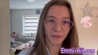 Orgasmul adolescentei subtiri