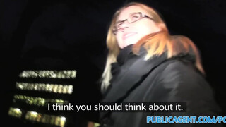 PublicAgent - fata blondă de colegiu se lasă și ea să plece