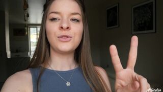 Câştigă spectacolul privat în direct! Fuck rapid împotriva chiuveta între lumina soarelui moale