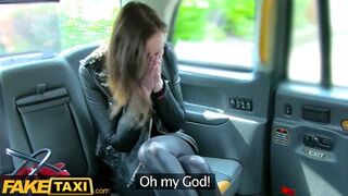 Soţul tău mi-a cerut să fac sex cu soţia lui ca un cadou - fals Taxi Adventure