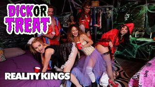 Realitatea Kings fierbinte Orgie de Halloween cu Eve Ellewood și Gina Valentina