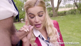 Private com - Bucură-te de Cherry Kiss sucks