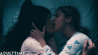 TRUE LESBIAN - cum se ling mormonii între ei